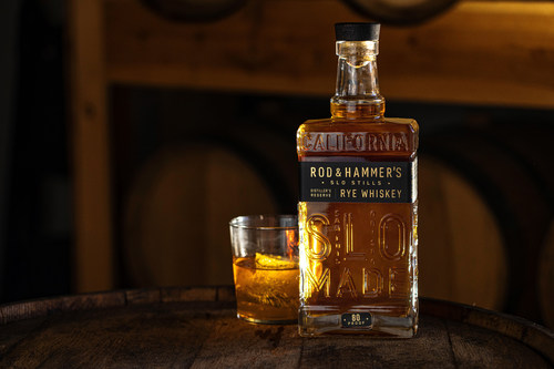 Rod & Hammer's Distiller's Reserve Rye Whiskey Bottle