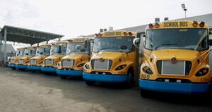 La plus grande flotte d'autobus scolaires zéro émission en Amérique du Nord renforcée par la livraison de 10 autobus Lion Électrique