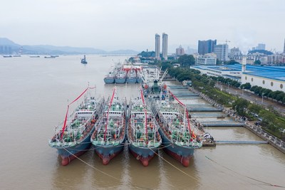 Pingtan’s 6 large-scale squid jigging vessels leaving Mawei Port on December 17, 2020.