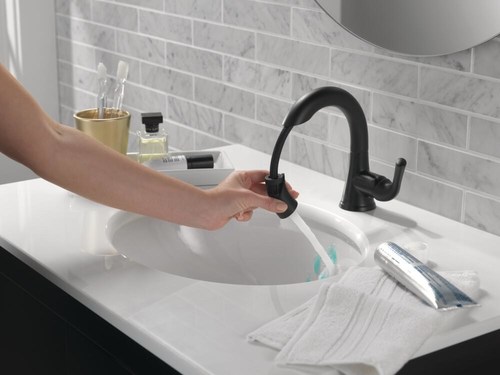 Delta Faucet's Kayra™ Single Handle Pull-Down Bath Faucet makes cleaning and sanitizing a snap