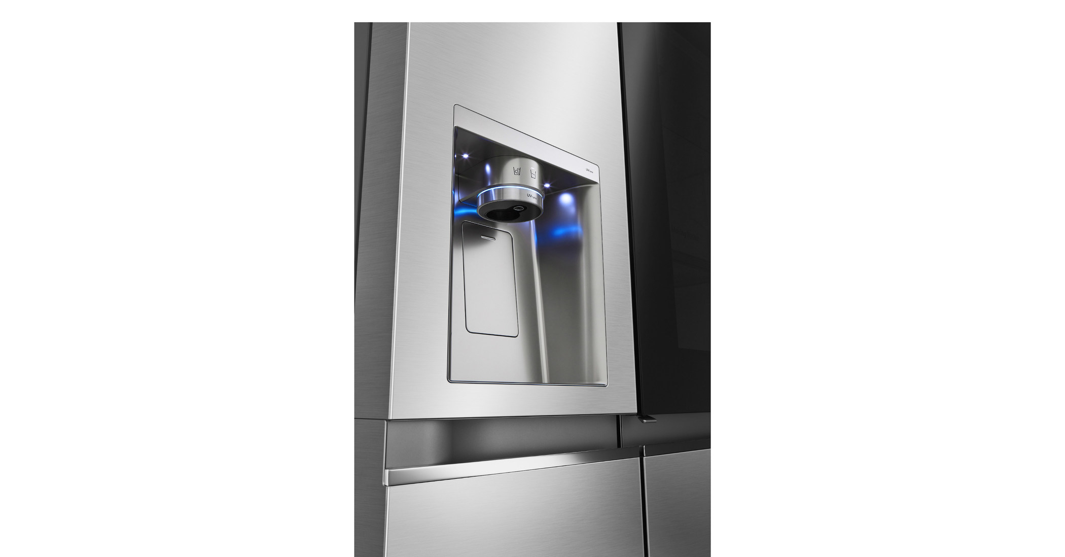 New LG InstaView Refrigerators Reveal Hygiene Innovation at CES 2021