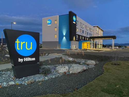 Tru by Hilton Spokane Valley is the first Tru hotel in Washington State! Find the hotel at 13509 E. Mansfield Ave. Spokane Valley, WA 99216. (PRNewsfoto/Commonwealth Hotels, Inc.)