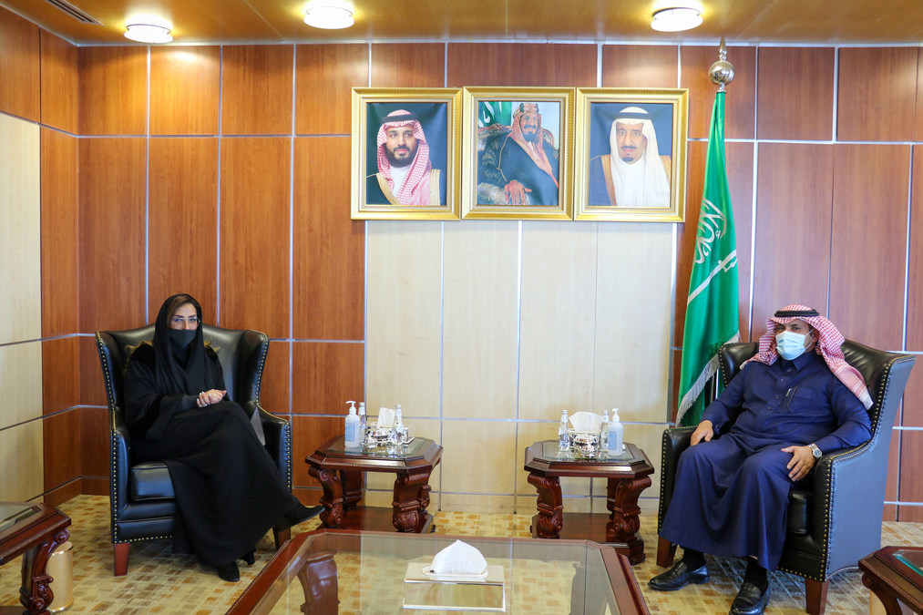 Alwaleed Philanthropies signs MoC with the Saudi Development and Reconstruction Program for Yemen to support 4,860 people through housing and educational initiatives - Vimarsana News