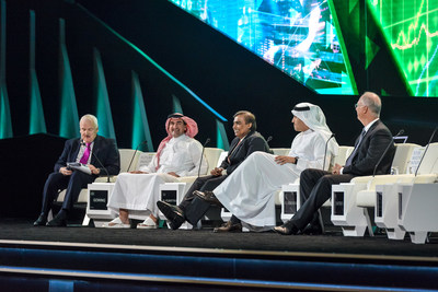 H.E. Yasir Al-Rumayyan, Governor of Saudi Arabia’s Public Investment Fund and FII Institute Chairman, participates in FII 2019 with Mukesh Ambani, Chairman of Reliance, and other speakers. The FII Institute will host the 4th edition of the Future Investment Initiative (FII) on 27-28 January 2021.