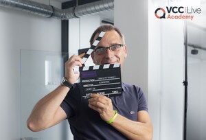 VCC Live lanza cursos de vídeo para ayudar a los clientes a tener éxito