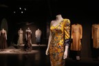 Das China National Silk Museum zeigt eine Ausstellung mit ikonischen Meisterwerken zeitgenössischer chinesischer Designer