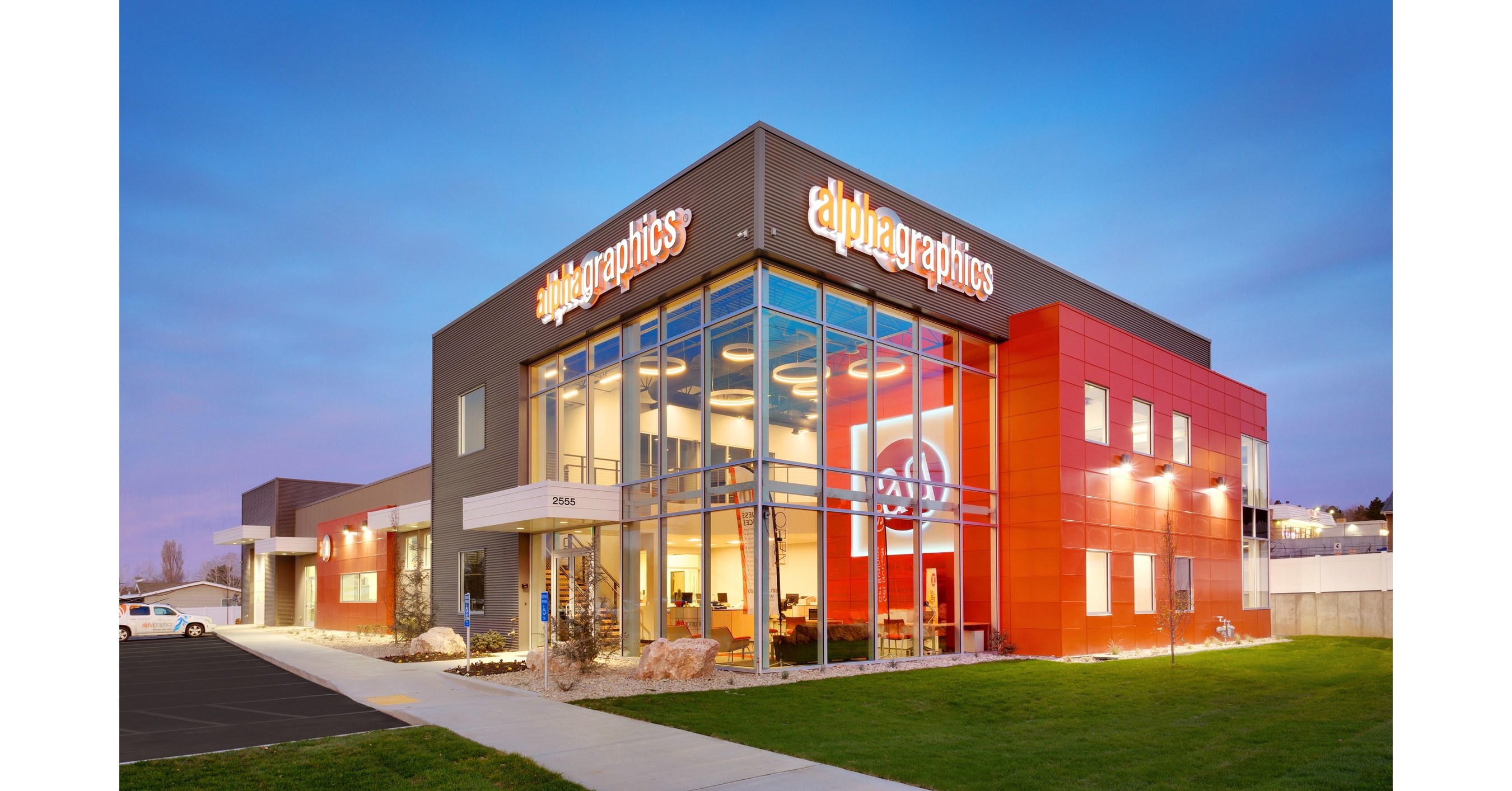 AlphaGraphics named a top franchise by Entrepreneur