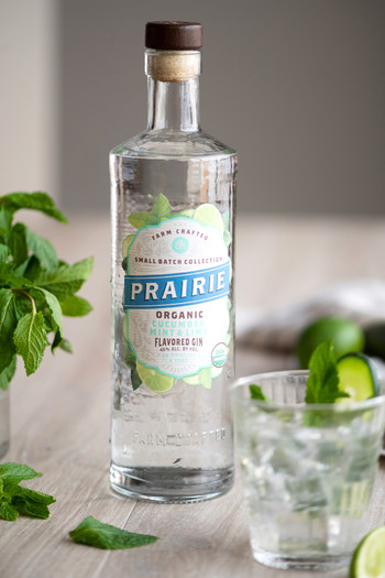 Simply combine Prairie Organic Cucumber, Mint & Lime Flavored Gin with soda water and ice to fully experience the refreshing flavor profiles and botanicals within each bottle.