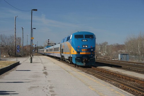 Le train VIA Rail à la station Belleville. (Groupe CNW/Le Syndicat Unifor)