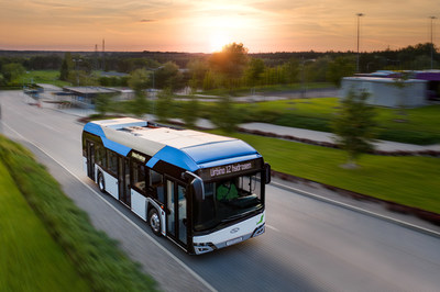 Solaris Urbino 12 hydrogen bus, powered by Ballard’s fuel cell module (CNW Group/Ballard Power Systems Inc.)