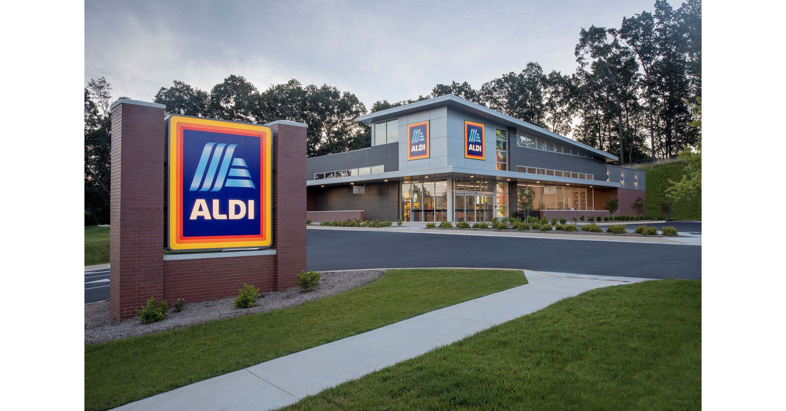 Is Aldi Coming To Canada In 2022? (Plans + Potential Locations)