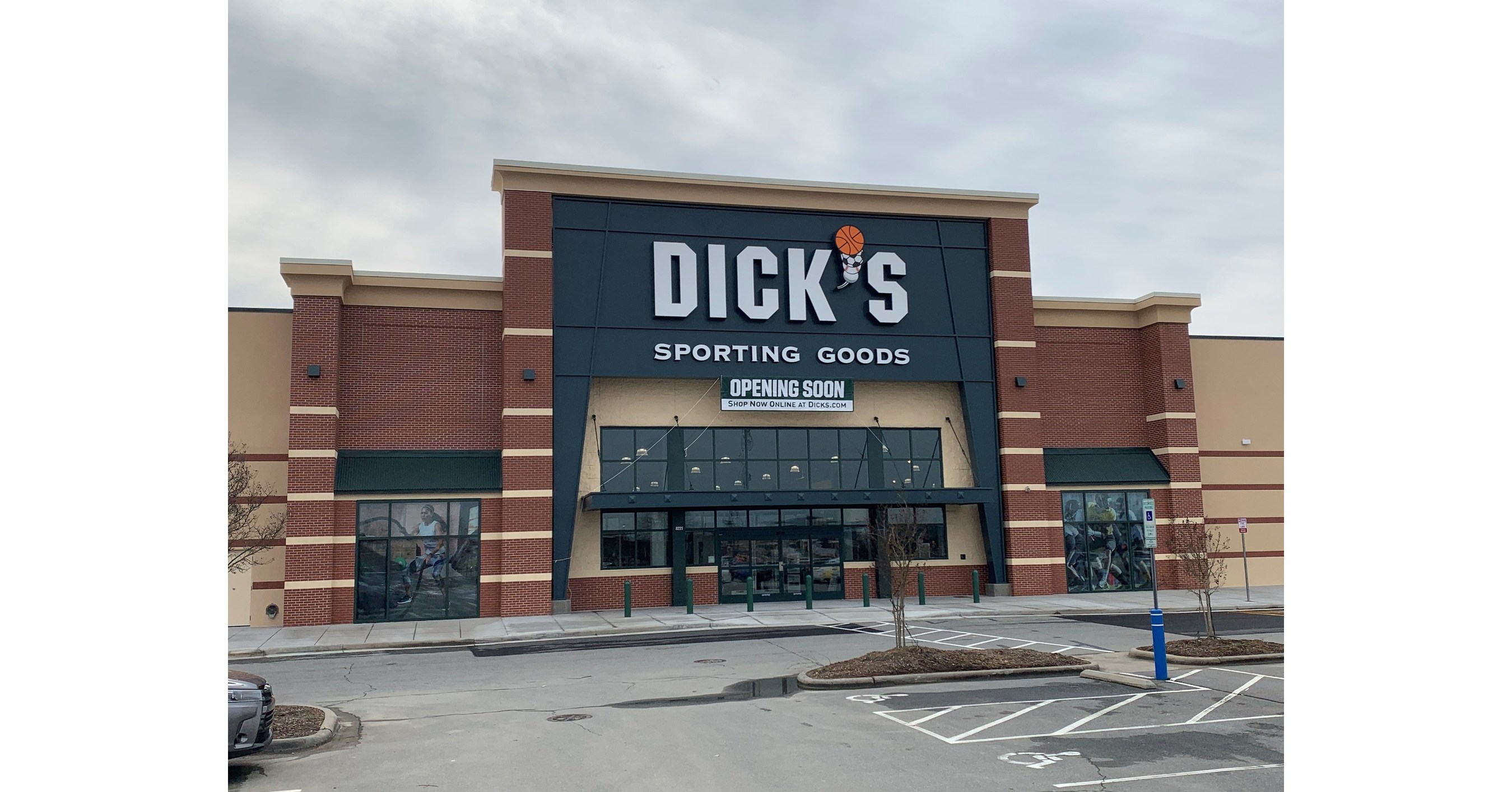Dicks Sporting Items Declares Grand Opening Of 5 Shops In 5 States In