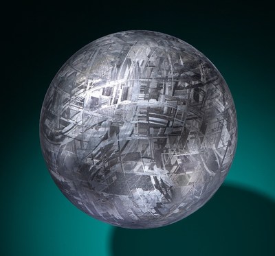 LOT 18 — EXTRATERRESTRIAL CRYSTAL BALL