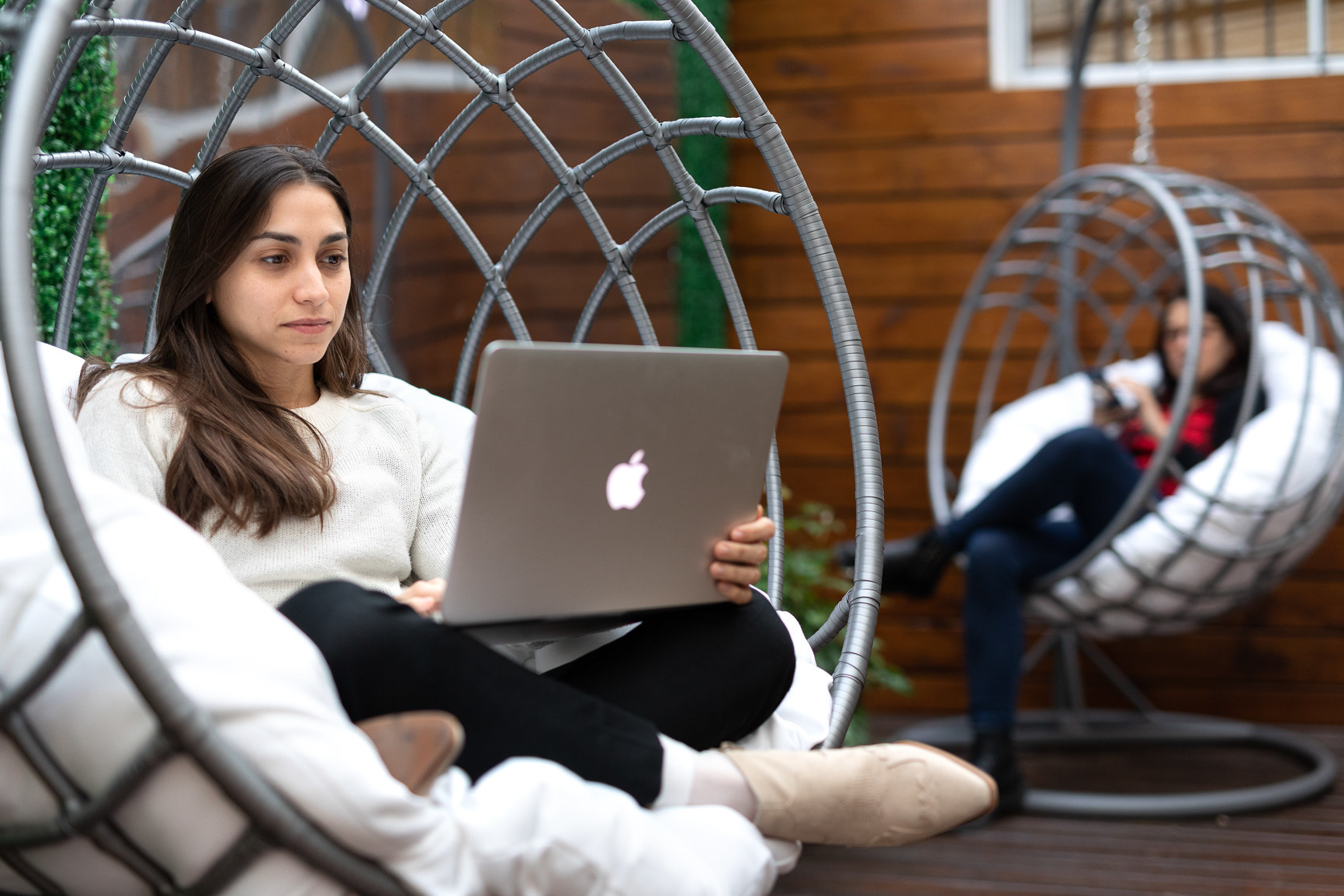 Unable to view the image, Please provide a valid URL.