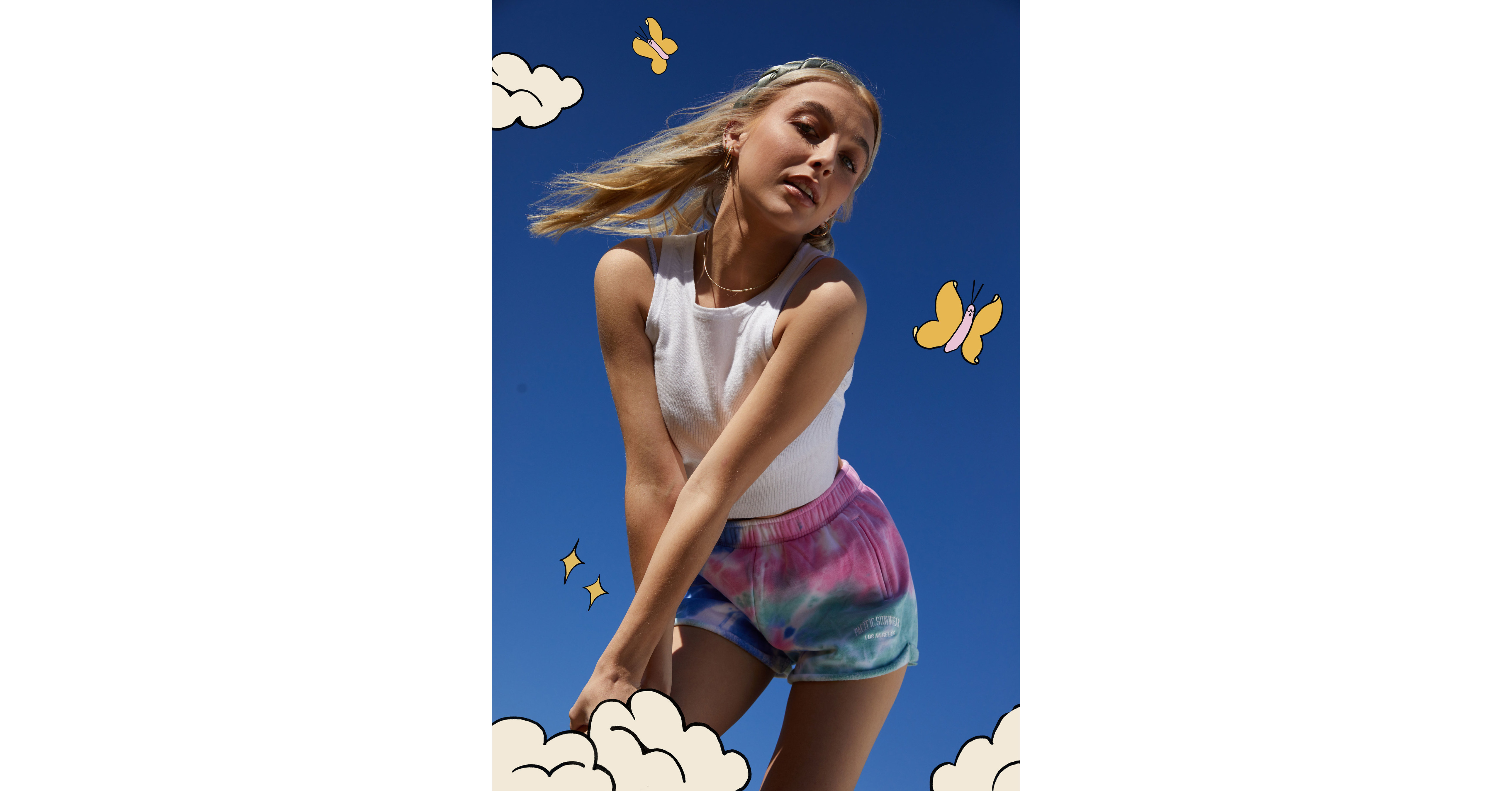 Emma Chamberlain Stars in Pacsun's Spring 2022 Campaign, Photos – Footwear  News