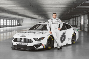 Castrol® Supports Roush Fenway Racing To Power First Carbon Neutral NASCAR Race Team