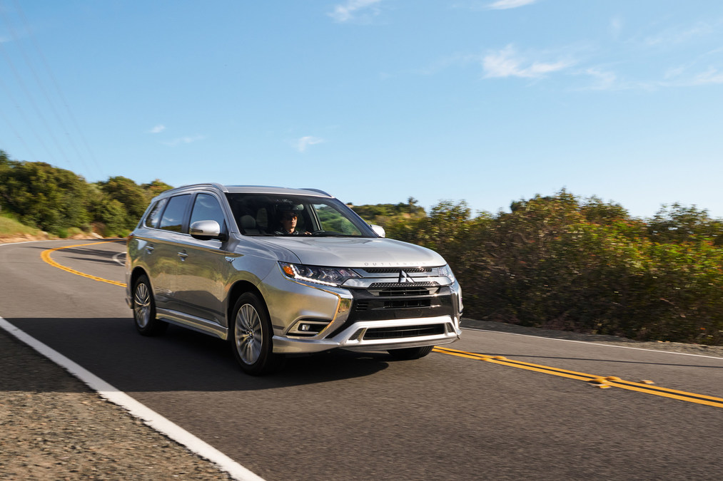 2021 Mitsubishi Outlander PHEV Offers Upgraded Powertrain, Increased Electric Range And Greater Value - Vimarsana News