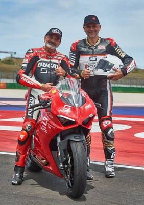 Super Soco represented by Ducati race team after they signed a partnership agreement with them. (CNW Group/Motorino Electric Cycles)