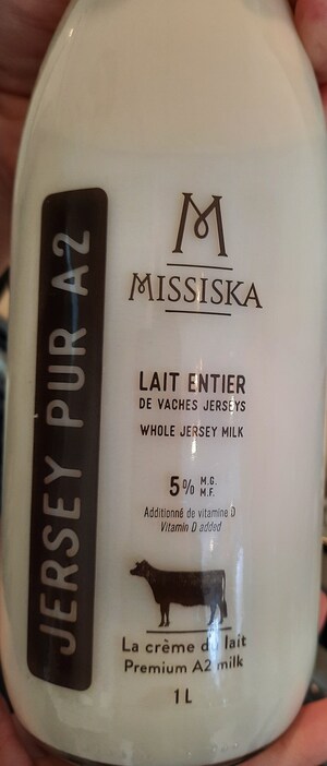 Avis de ne pas consommer du lait entier et du lait au chocolat, vendus par l'entreprise Fromagerie Missiska inc.