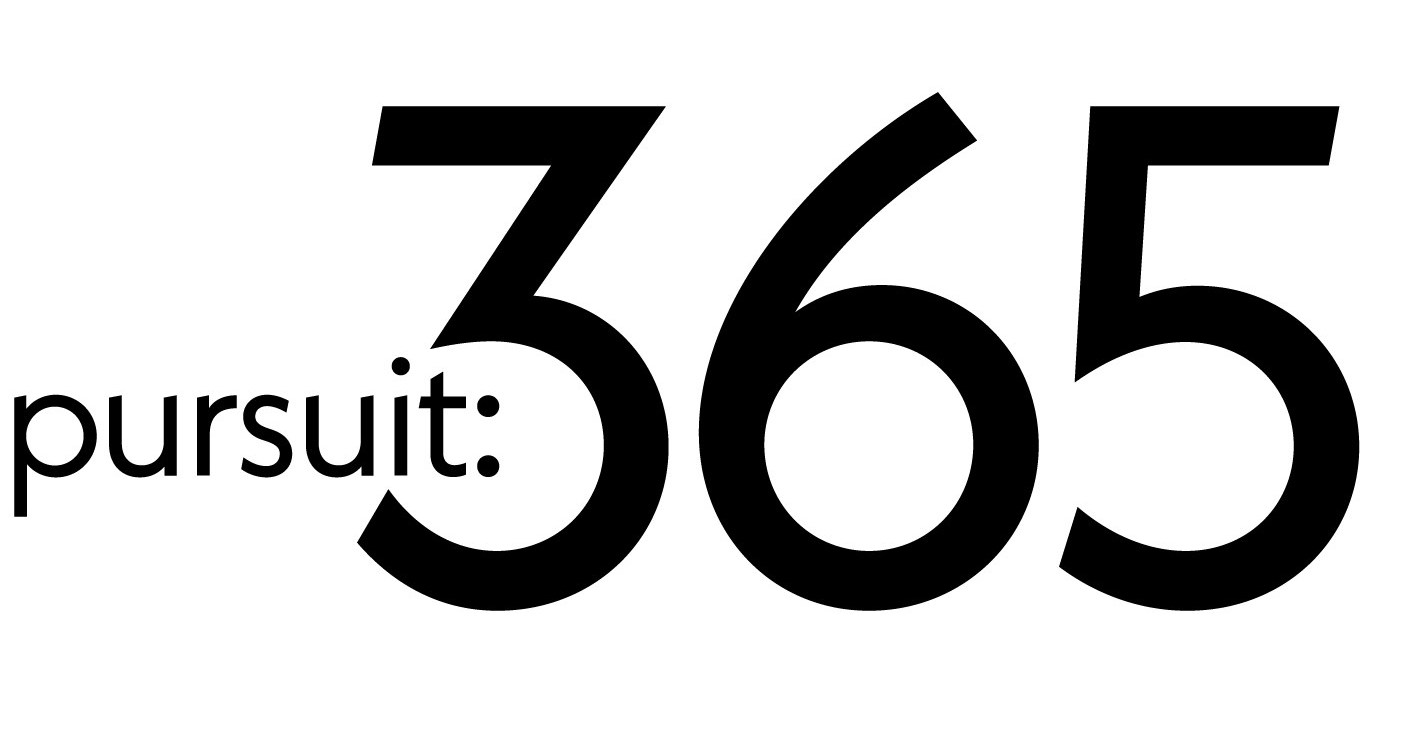 pursuit: 365 Features 365 Extraordinary Canadian Women