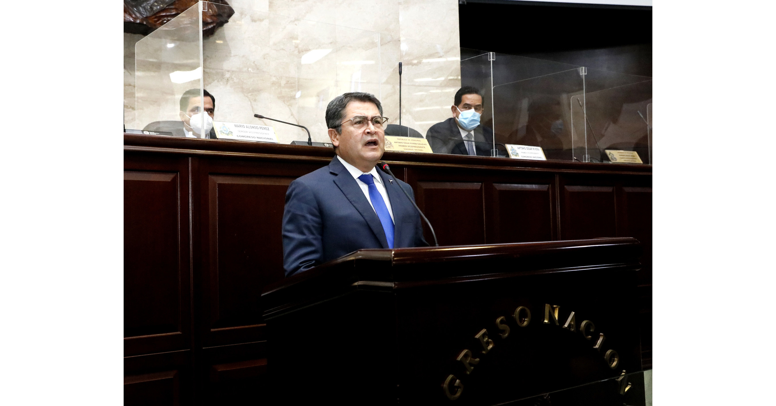 President of Honduras: "A person in collusion with drug trafficking would not have approved the extradition of alleged drug dealers or the purging of the National Police Force" - Vimarsana News