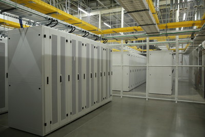 This vault is one of six modular 6MW vaults housed in the CH1 building. Designed by HED, these leasable storage vaults are supported with low-cost power with renewable energy options, diverse utility power feeds for redundancy, and an array of safety and security measures to protect the data assets on site.