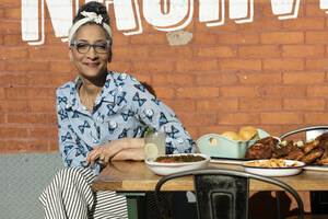 Simplr Adds Carla Hall to MOMENTOUS 2021 Conference Lineup