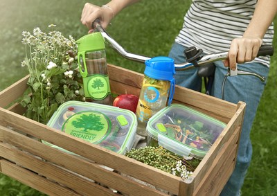 New Snips food storage containers and hydration bottles will contain 50% certified recycled content.