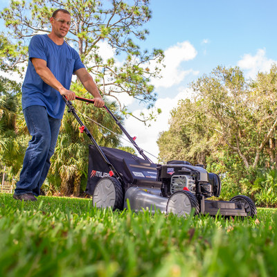The new Murray mowers offer features that help homeowners be more productive with their lawn care, while also gaining a quality cut.