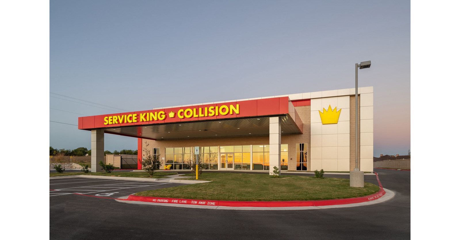 Service King Supports 844 Teammates Through President's Fund During