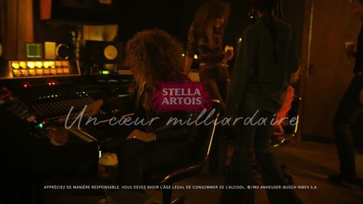 Un coeur milliardaire de Stella Artois, avec le musicien de rock lauréat d'un Grammy Award, Lenny Kravitz