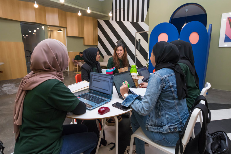 Unable to view the image, Please provide a valid URL.