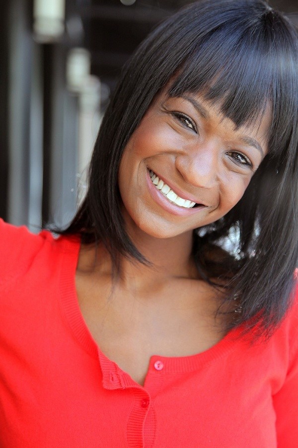 Headshot. Shaquita Love, Nurse, founder and CEO of Love Drug Products