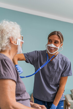 BendShape Quartz™: Industry's First Clear Mask to Meet ASTM Level 3 Surgical Mask Standards