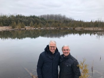 (L) Maurizio Patarnello, Flow's new Chief Executive Officer and (R) Nicholas Reichenbach, Founder and Executive Chairman (CNW Group/Flow Water Inc.)