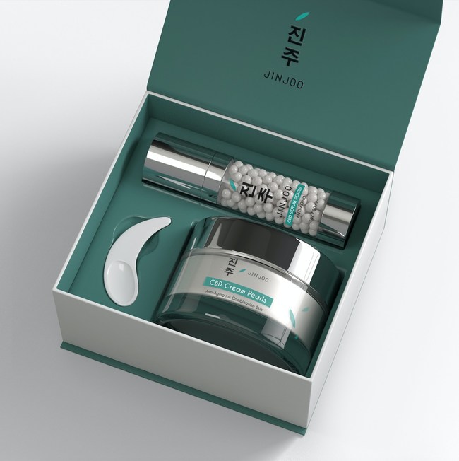 The centerpiece of Jinjoo Labs is its cream pearls. When the pearls are crushed, the formulation mixes together, ensuring the right amount of CBD and enhancing the delivery of K-beauty ingredients such as rice germ, honey and purslane. CBD is a powerful anti-oxidant and provides anti-inflammatory benefits, which is why its so effective in anti-aging treatments and for skin conditions such as acne and psoriasis.