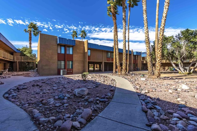 Tower 16 Capital Partners, in Partnership with Drake Real Estate Partners, Acquires La Mirada Apartments in Tucson, Arizona