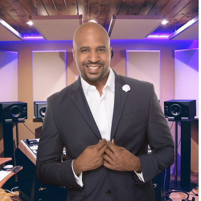 Cayman Kelly is a multimedia professional, host, actor, author, radio personality and leading voice-over artist known for his smooth and contemporary prime-time sound.
