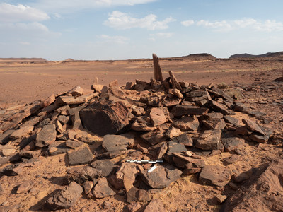 This burial site in a badlands area of AlUla in north-west Saudi Arabia is currently rare for Neolithic-Chalcolithic Arabia in being built above-ground and meant to be visually prominent.