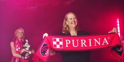 (L-R) Carolyn Kindle Betz, St. Louis CITY SC CEO and Nina Leigh Krueger, Nestlé Purina PetCare CEO & President, announce Purina as St. Louis CITY SC’s first founding partner and jersey sponsor on March 31, 2021. (PRNewsfoto/Purina)