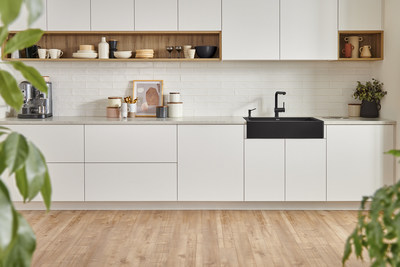 BLANCO VINTERA™ Contemporary Apron Collection. Sleek Design, Unique Installation. (VINTERA 30” SILGRANIT Sink in Coal Black)