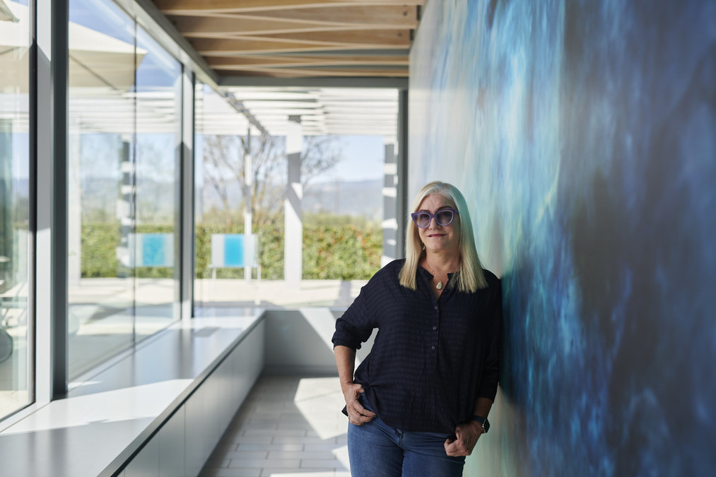 Suzanne Deal Booth Launches Bella Oaks Vineyard in Rutherford; 2018 Cabernet Sauvignon to be Released September 2021 - Vimarsana News
