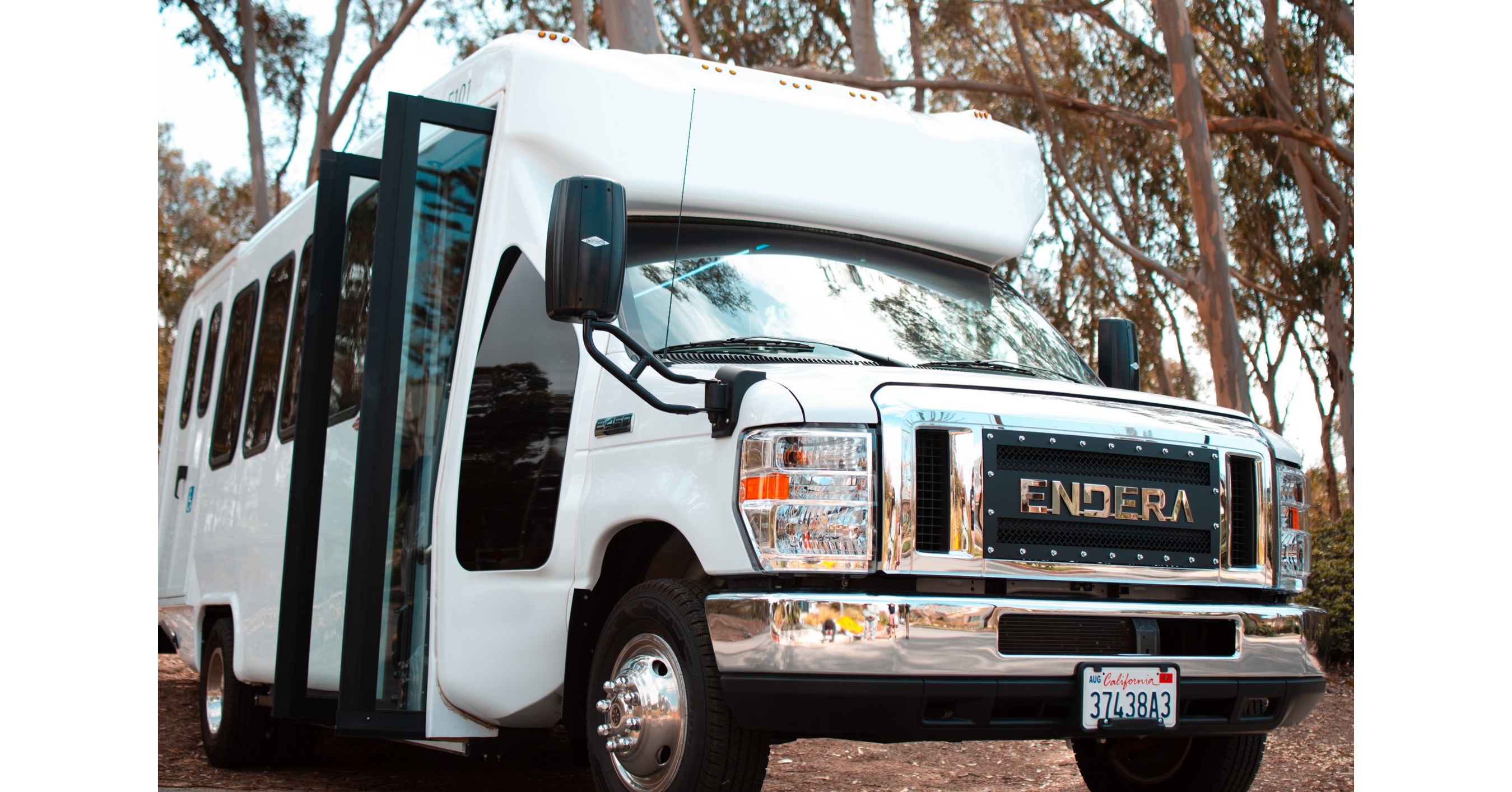 For Sale Used Ford E450 Mobile Fashion Truck in Washington