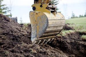 British Columbians grabbing shovels before phones: less than 30 per cent know BC 1 Call is their link to safe digging