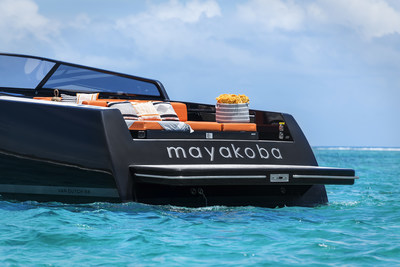 Ahead of National Picnic Day on April 23, Fairmont Mayakoba is excited to announce its first ever Luxury Picnic Experience aboard the lavish Van Dutch Yacht.