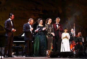 Tres Bocellis y muchos instrumentos celebran la vida en Hegra: la Comisión Real de AlUla