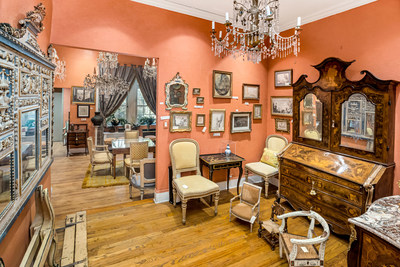 Interior of the antique shop at the Connoisseur Building, 36 East 73rd Street, NY