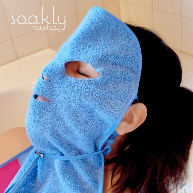 Soakly is a wearable, all-natural facial soaking cloth