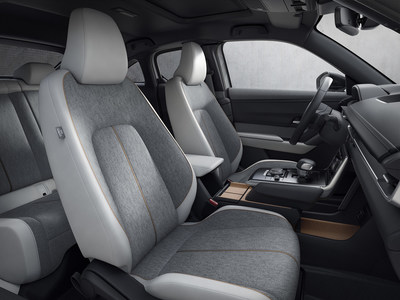 Mazda MX-30 EV interior (Groupe CNW/Mazda Canada Inc.)