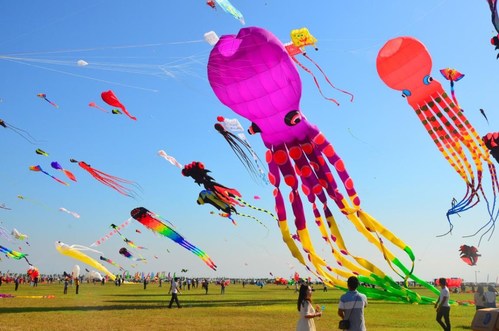 Colorful kites fill the sky in the 37th Weifang International Kite Festival